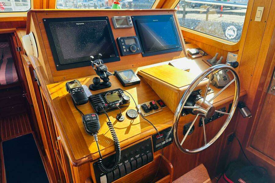 No Rush 42ft Sabre Yacht For Sale