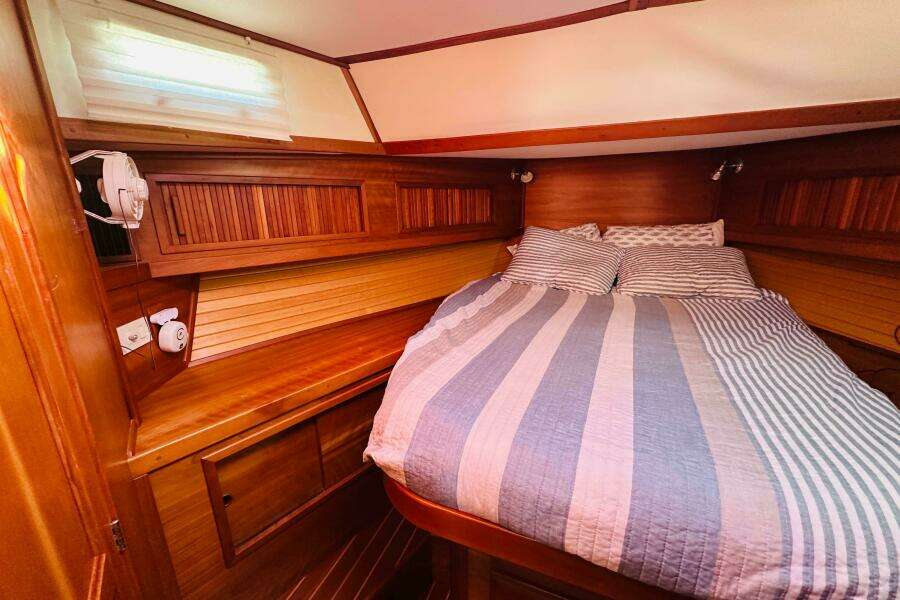 No Rush 42ft Sabre Yacht For Sale