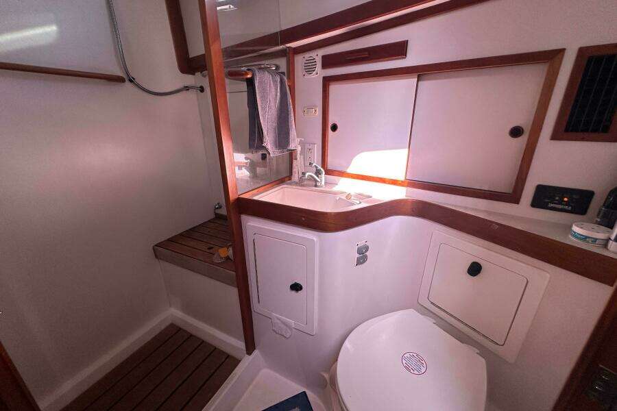 No Rush 42ft Sabre Yacht For Sale
