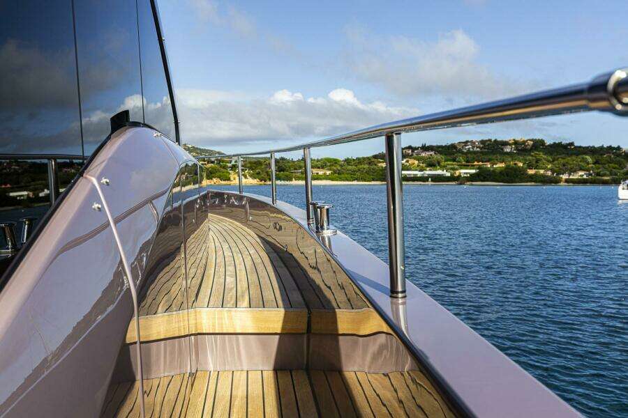66ft Cranchi Yacht For Sale