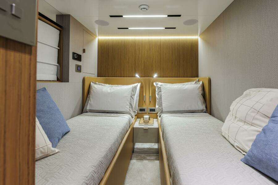 66ft Cranchi Yacht For Sale