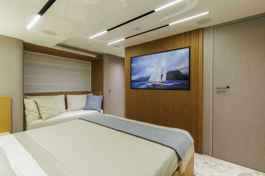 66ft Cranchi Yacht For Sale