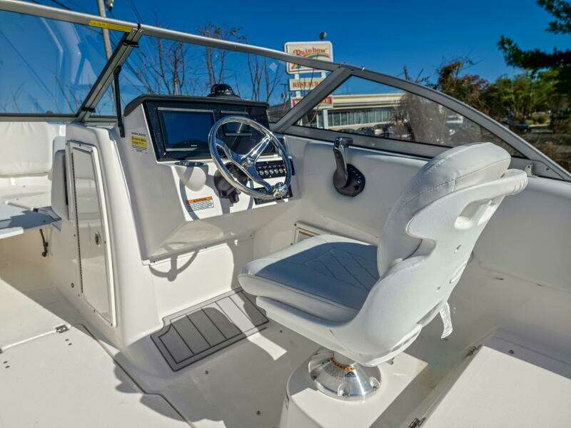 22ft Sea Fox Yacht For Sale