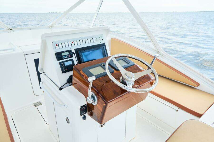 35ft Egg Harbor Yacht For Sale