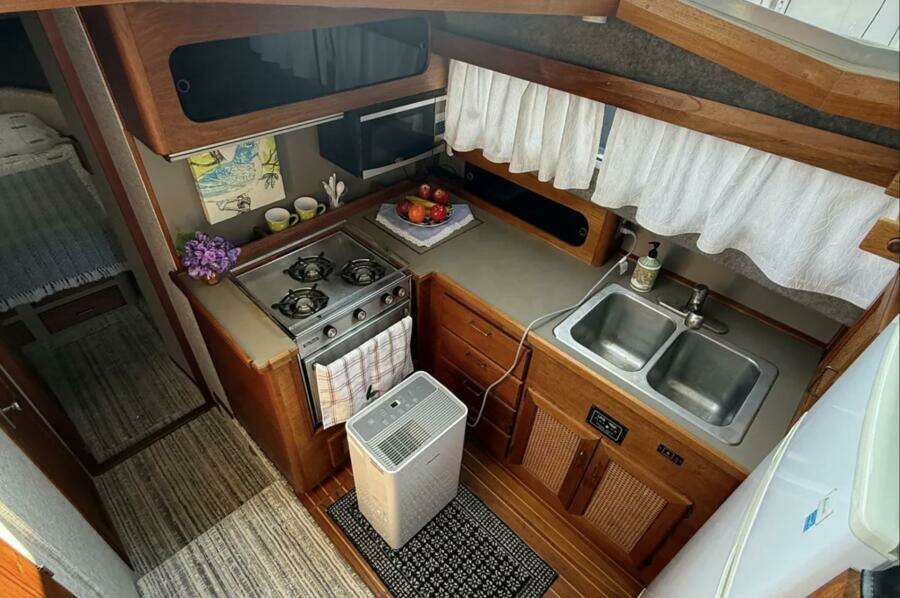 40ft Bayliner Yacht For Sale