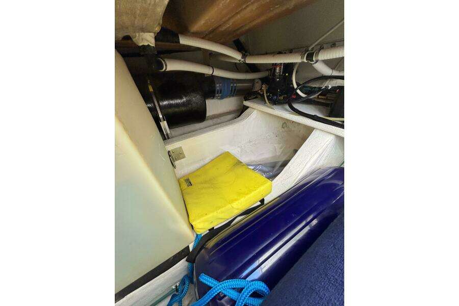 Luna 37ft Back Cove Yacht For Sale