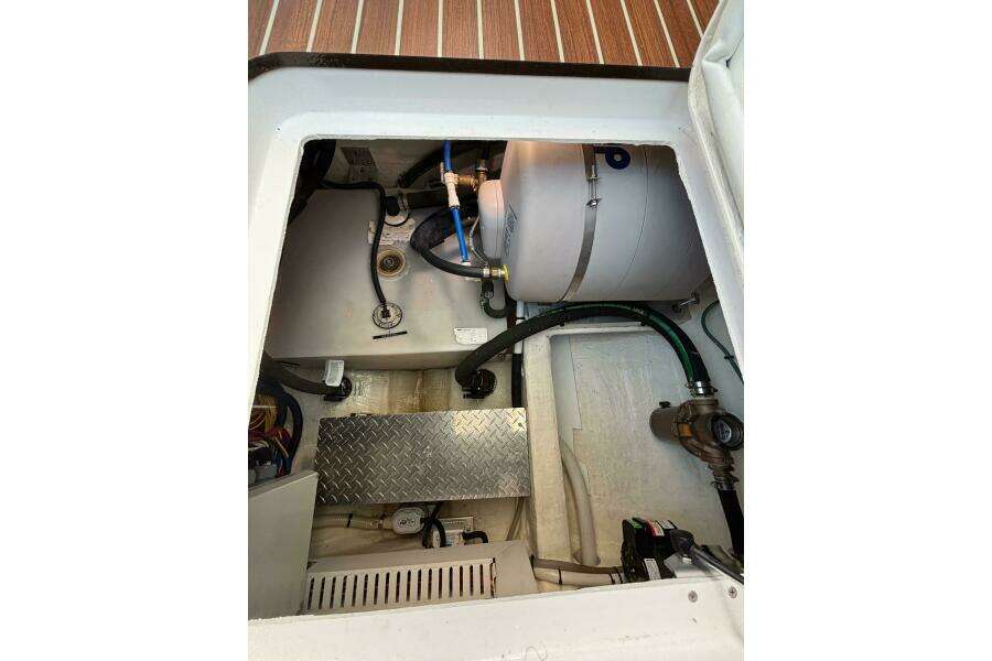 Luna 37ft Back Cove Yacht For Sale