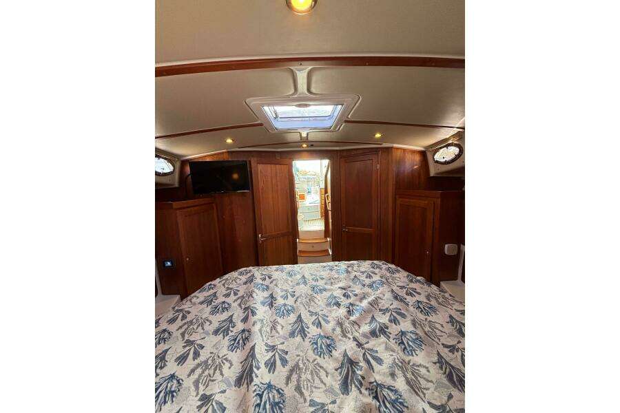 Luna 37ft Back Cove Yacht For Sale