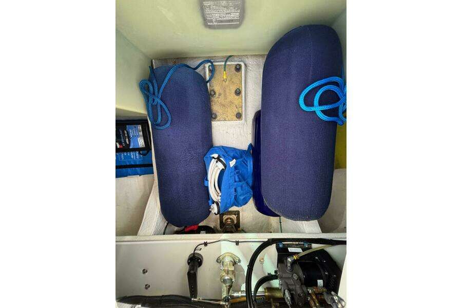 Luna 37ft Back Cove Yacht For Sale