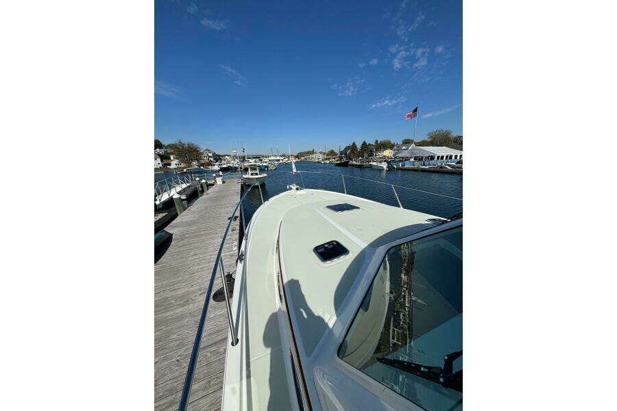 Luna 37ft Back Cove Yacht For Sale