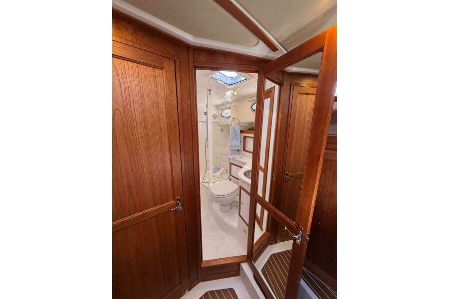Luna 37ft Back Cove Yacht For Sale