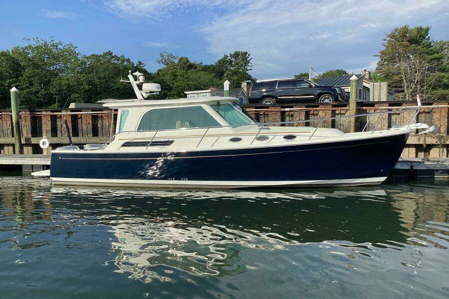 Luna 37ft Back Cove Yacht For Sale