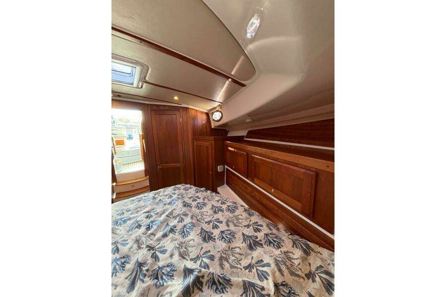 Luna 37ft Back Cove Yacht For Sale