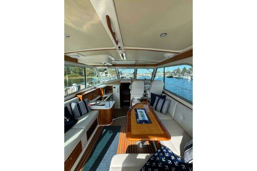 Luna 37ft Back Cove Yacht For Sale