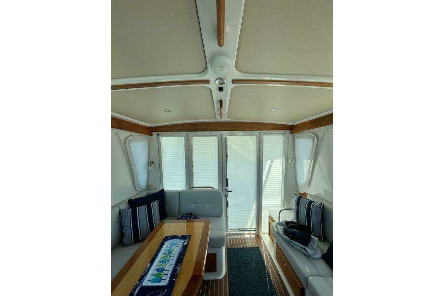 Luna 37ft Back Cove Yacht For Sale