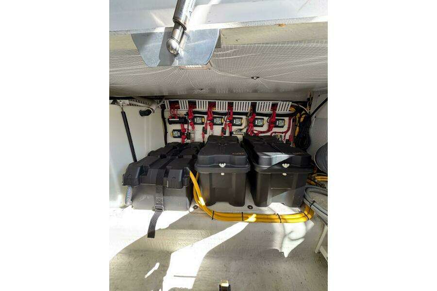 Luna 37ft Back Cove Yacht For Sale
