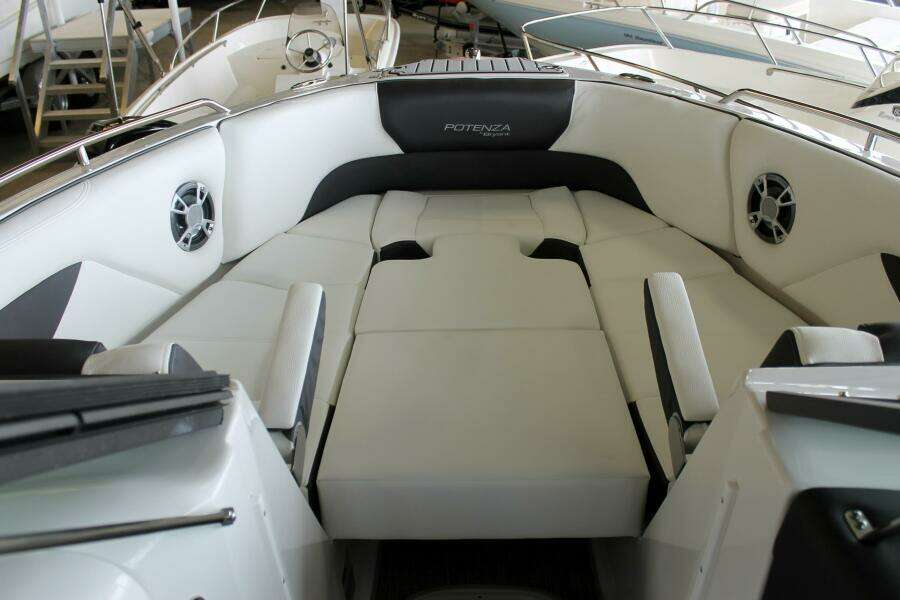 26ft Bryant Yacht For Sale