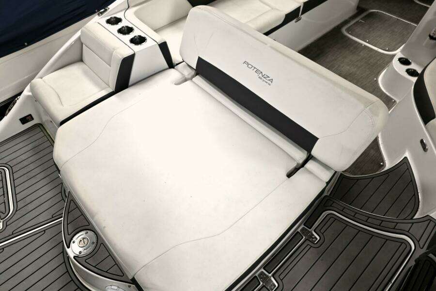 26ft Bryant Yacht For Sale