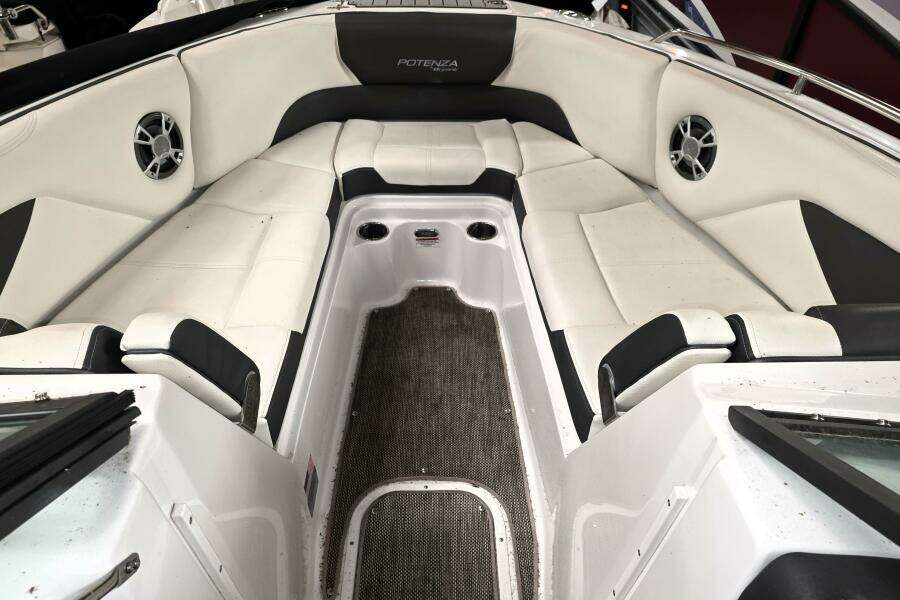 26ft Bryant Yacht For Sale
