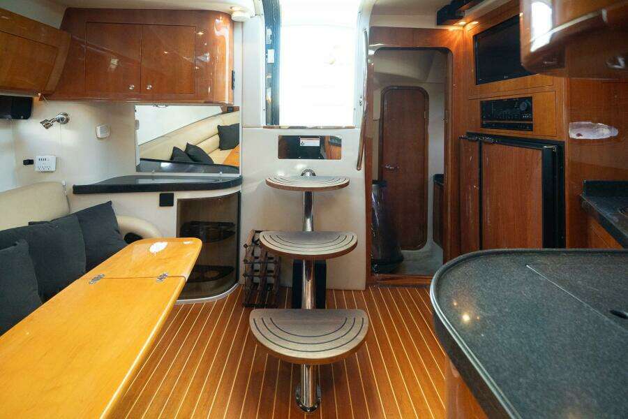 40ft Regal Yacht For Sale