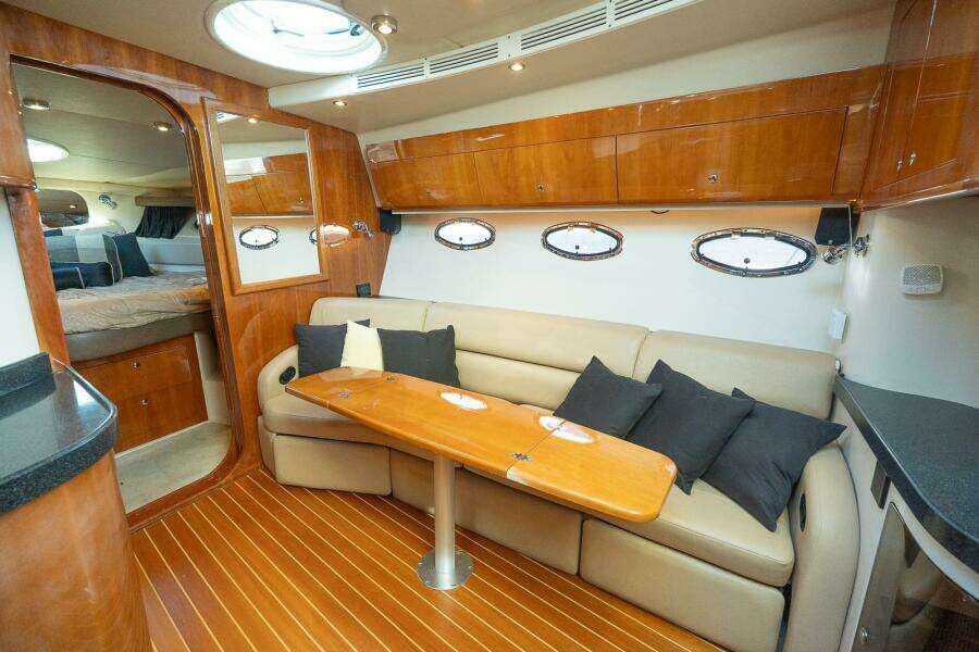 40ft Regal Yacht For Sale