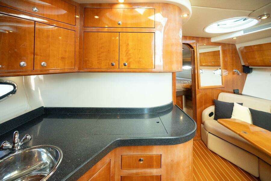 40ft Regal Yacht For Sale