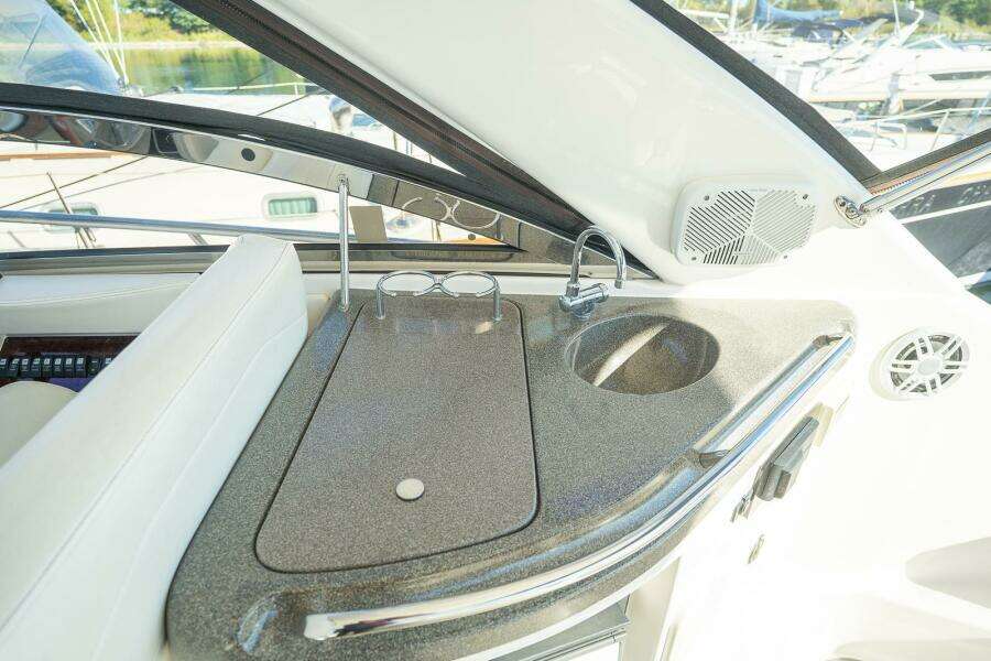 40ft Regal Yacht For Sale