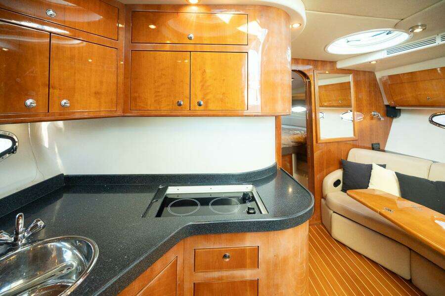 40ft Regal Yacht For Sale