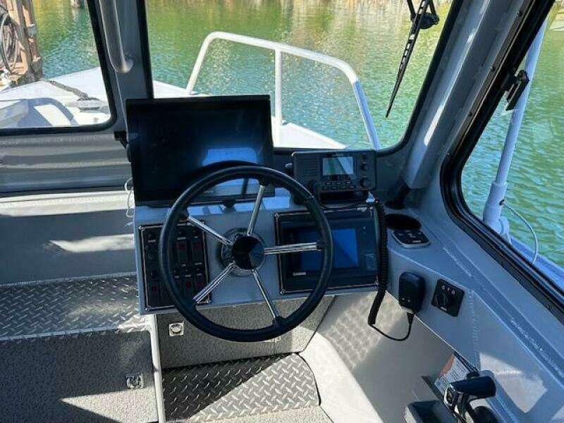 22ft Hewescraft Yacht For Sale