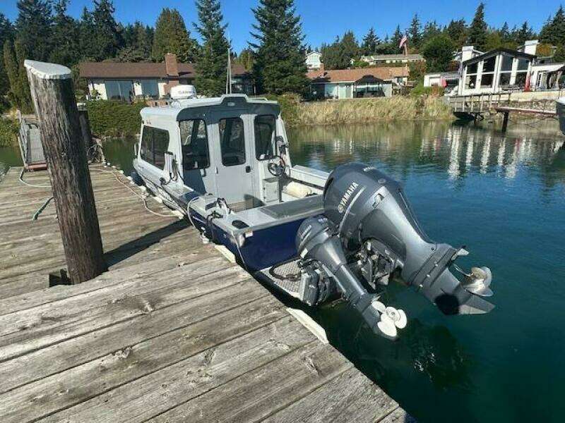 22ft Hewescraft Yacht For Sale