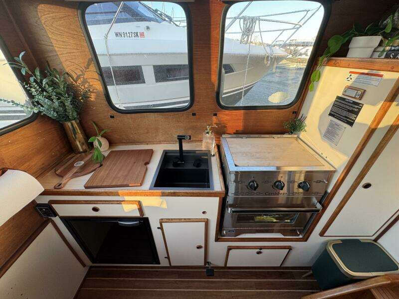 26ft Nordic Tugs Yacht For Sale