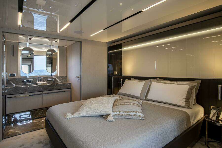 68ft Cranchi Yacht For Sale
