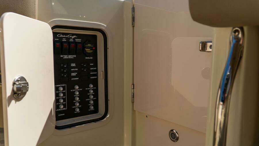 32ft Chris Craft Yacht For Sale 32ft Chris Craft Yacht For Sale