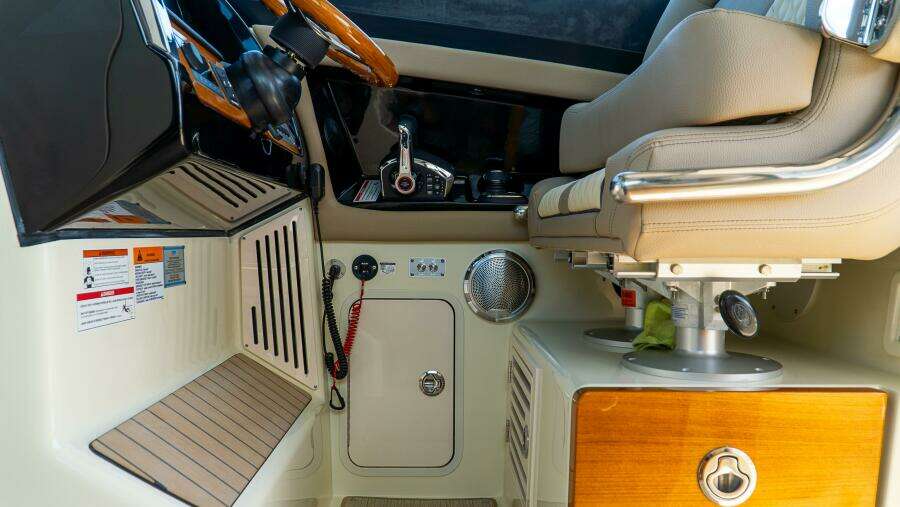 32ft Chris Craft Yacht For Sale 32ft Chris Craft Yacht For Sale