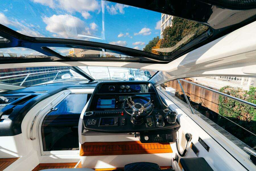 64ft Sunseeker Yacht For Sale