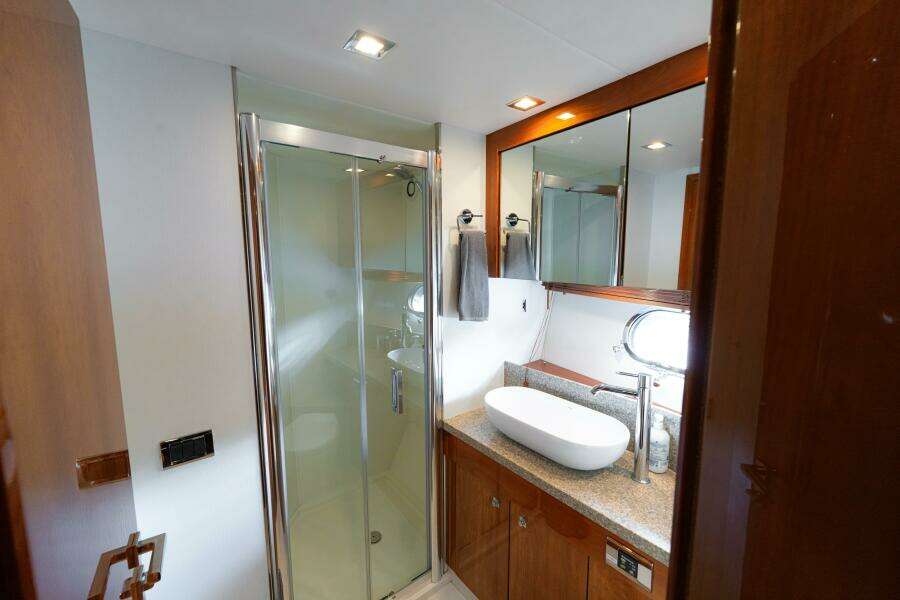 64ft Sunseeker Yacht For Sale