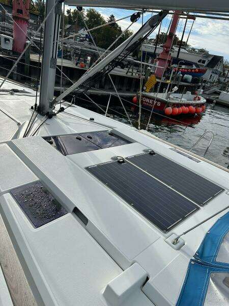 47ft Jeanneau Yacht For Sale