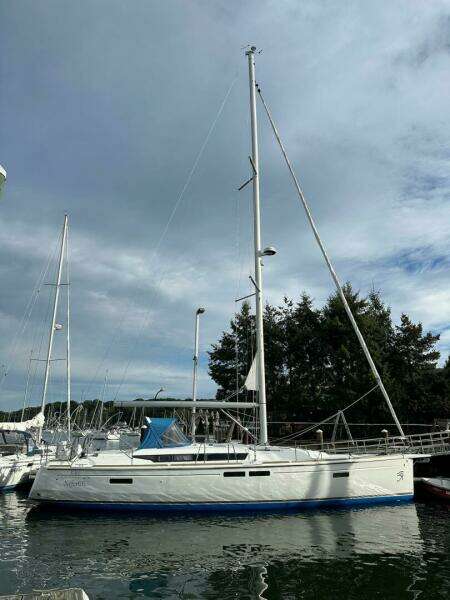 47ft Jeanneau Yacht For Sale