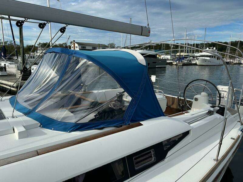 47ft Jeanneau Yacht For Sale