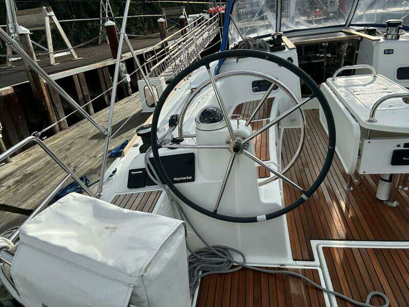 47ft Jeanneau Yacht For Sale