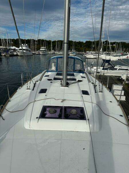 47ft Jeanneau Yacht For Sale