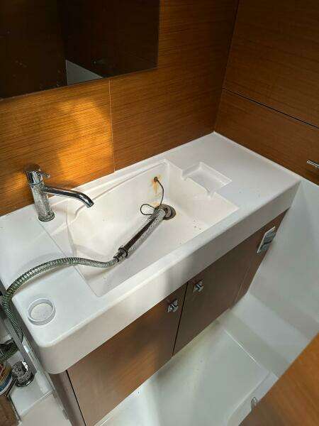 47ft Jeanneau Yacht For Sale