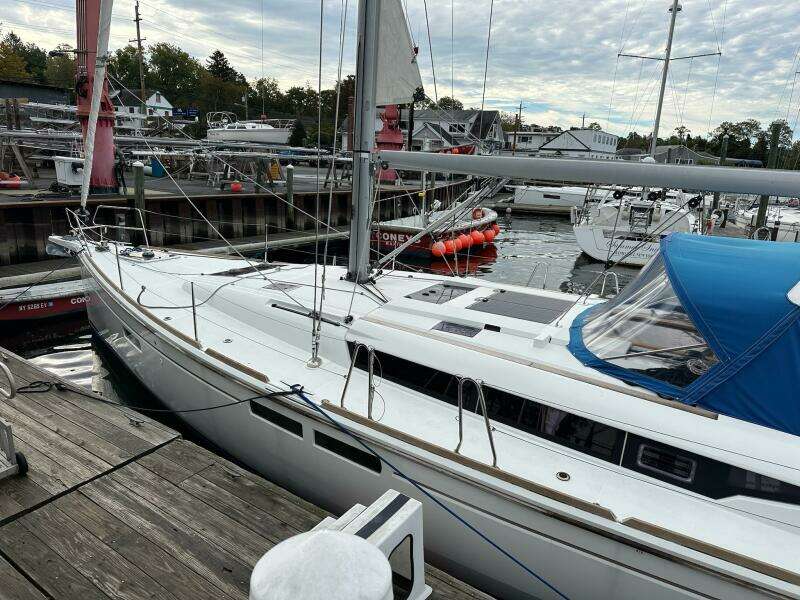 47ft Jeanneau Yacht For Sale