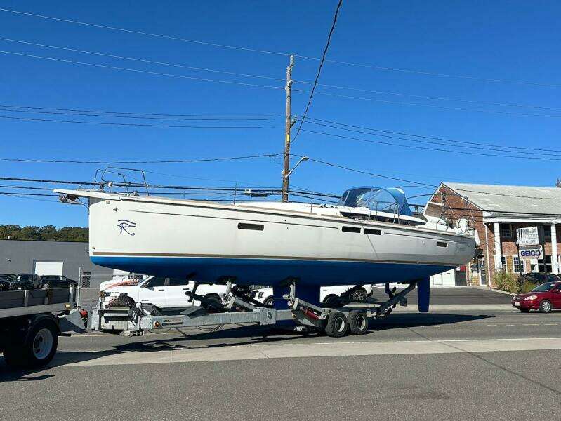 47ft Jeanneau Yacht For Sale