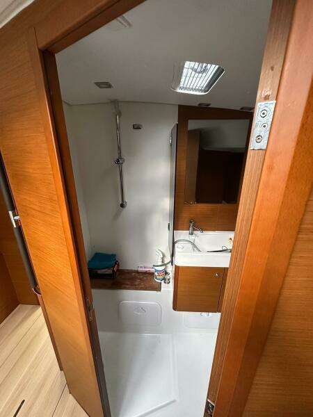 47ft Jeanneau Yacht For Sale