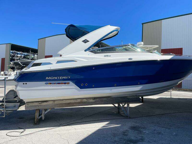 Andiamo 32ft Monterey Yacht For Sale