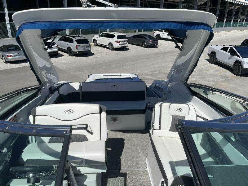 Andiamo 32ft Monterey Yacht For Sale
