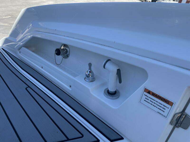 Andiamo 32ft Monterey Yacht For Sale