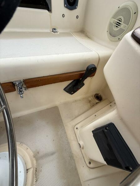 29' 1991 Island Packet IP-29