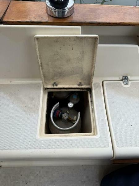 29' 1991 Island Packet IP-29